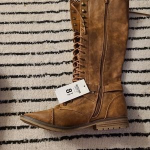 NWT lace up boots